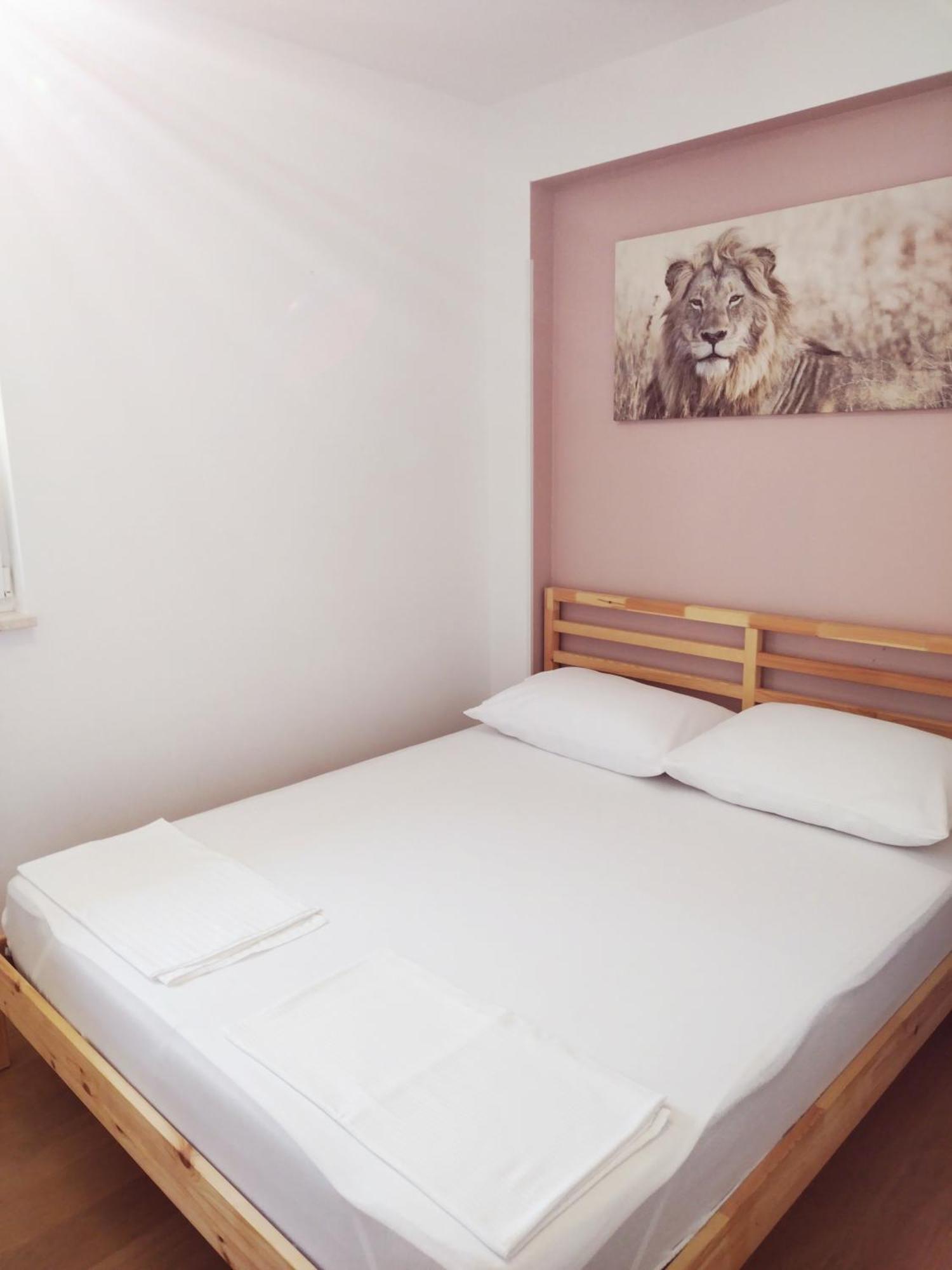 Rozalie Apartment *